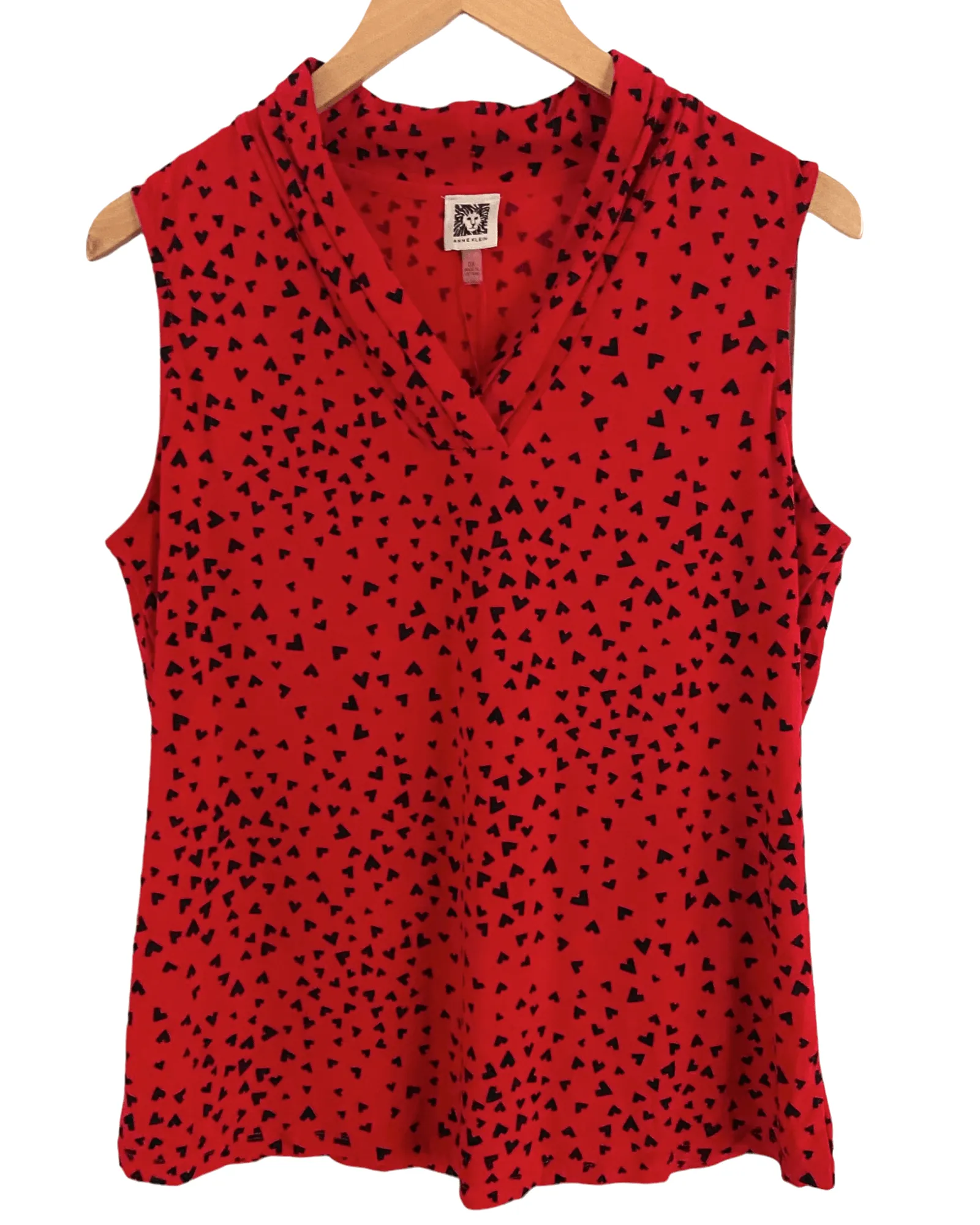 Dark Winter Triple Pleat Heart Print Top