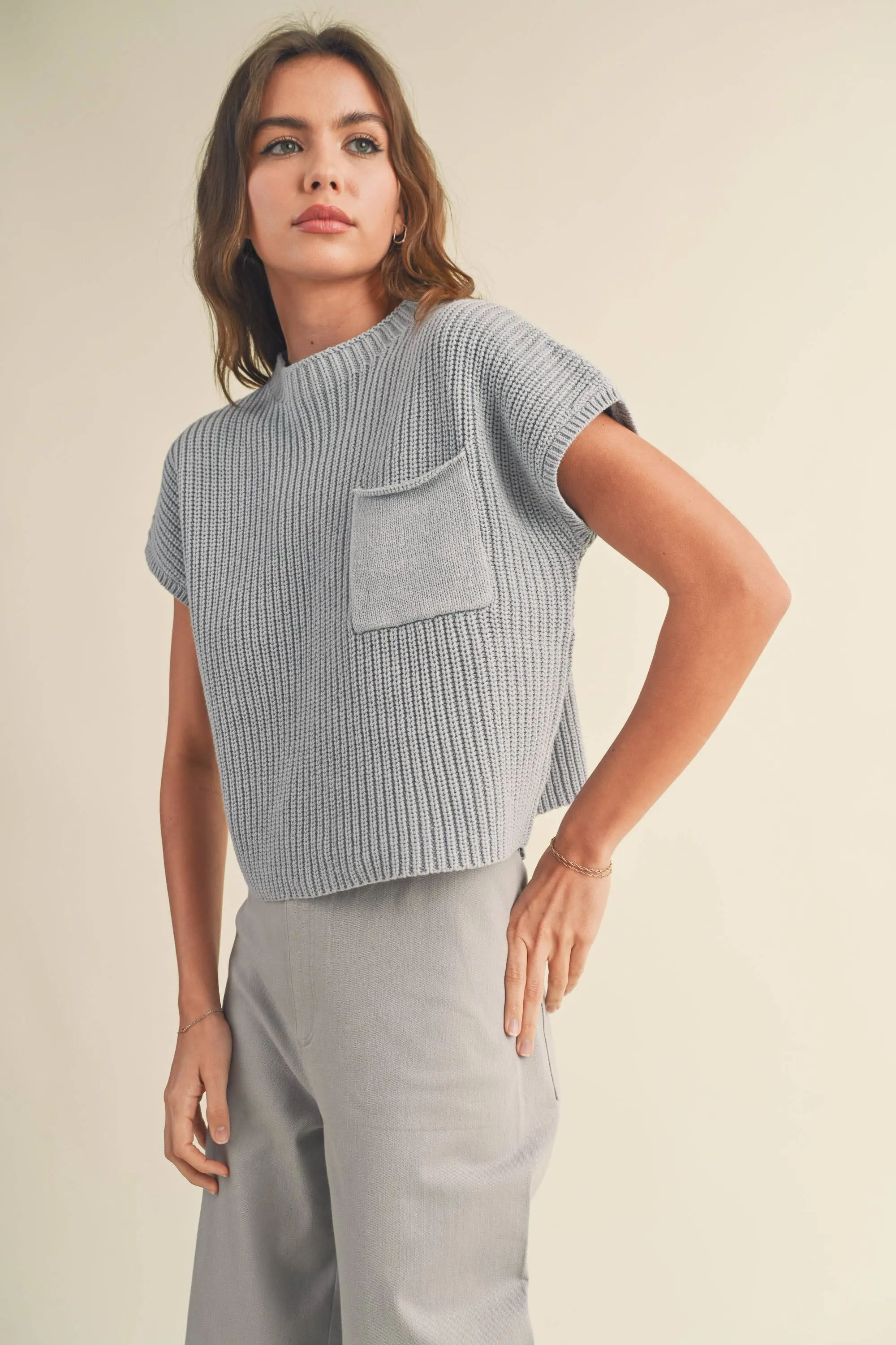 HALF HIGH NECK SWEATER VEST