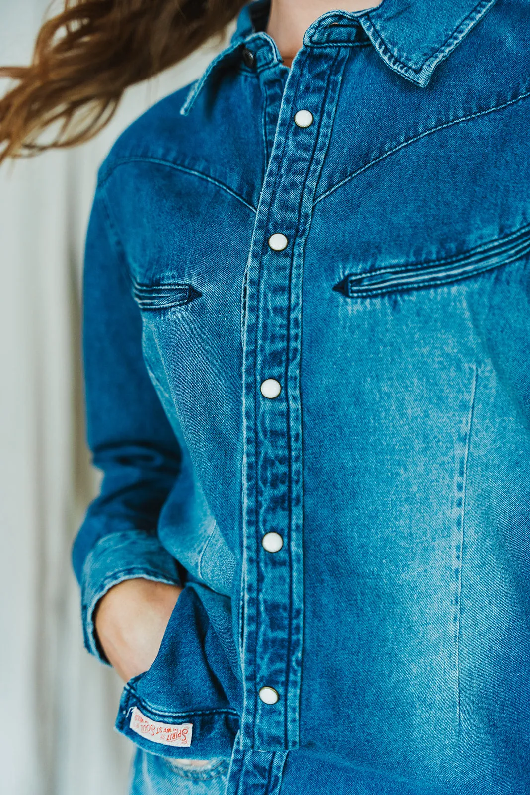 Yoakam Women's Denim Blouse